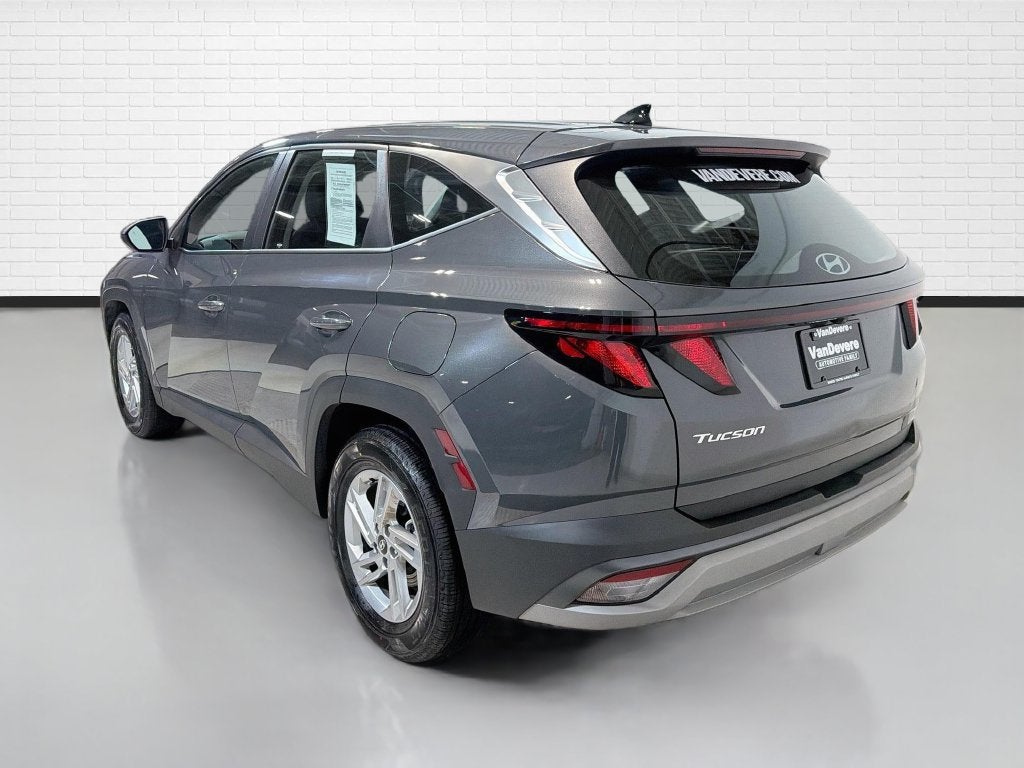 2025 Hyundai Tucson SE