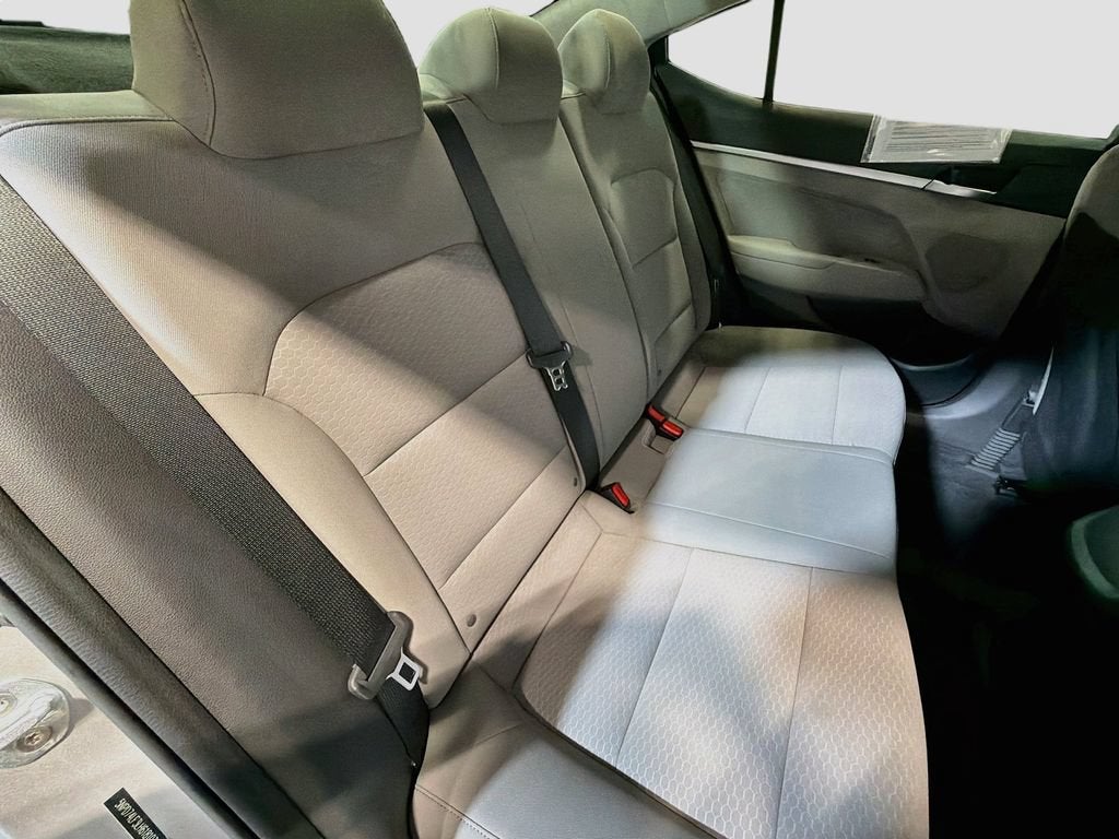 2020 Hyundai Elantra SE