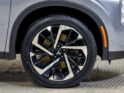 2022 Mitsubishi Outlander SE