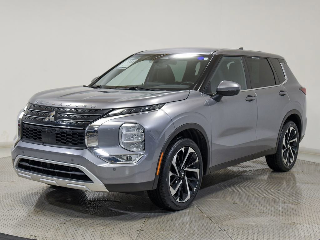 2022 Mitsubishi Outlander SE