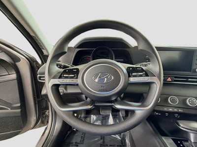 2023 Hyundai Elantra SE