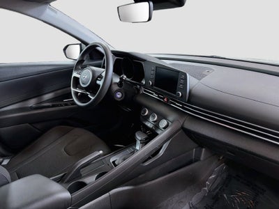 2023 Hyundai Elantra SE