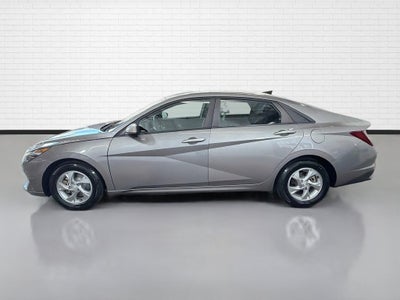 2023 Hyundai Elantra SE