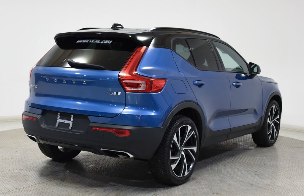 2020 Volvo XC40 R-Design