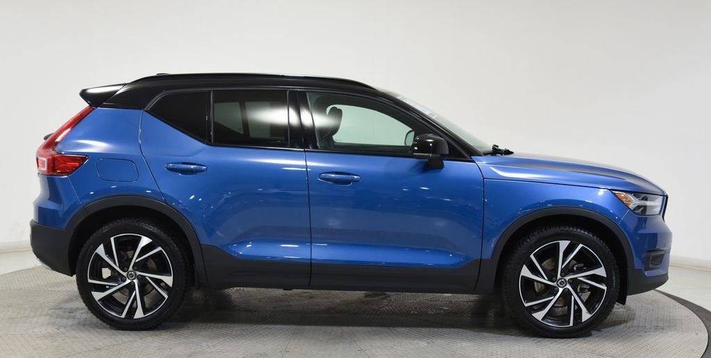 2020 Volvo XC40 R-Design