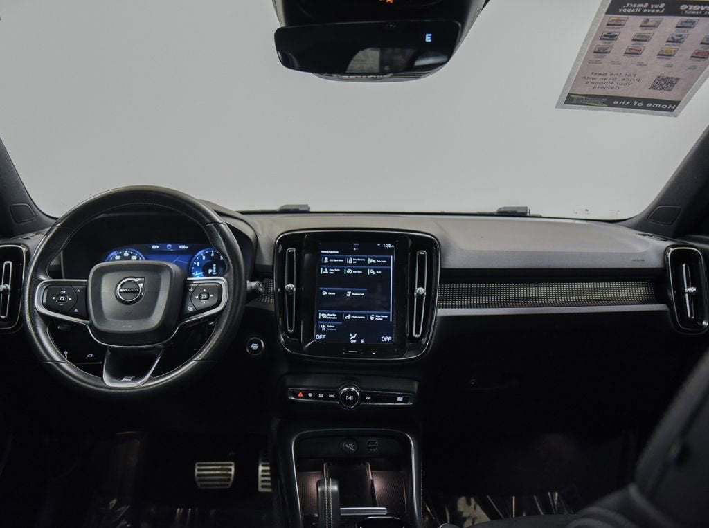 2020 Volvo XC40 R-Design