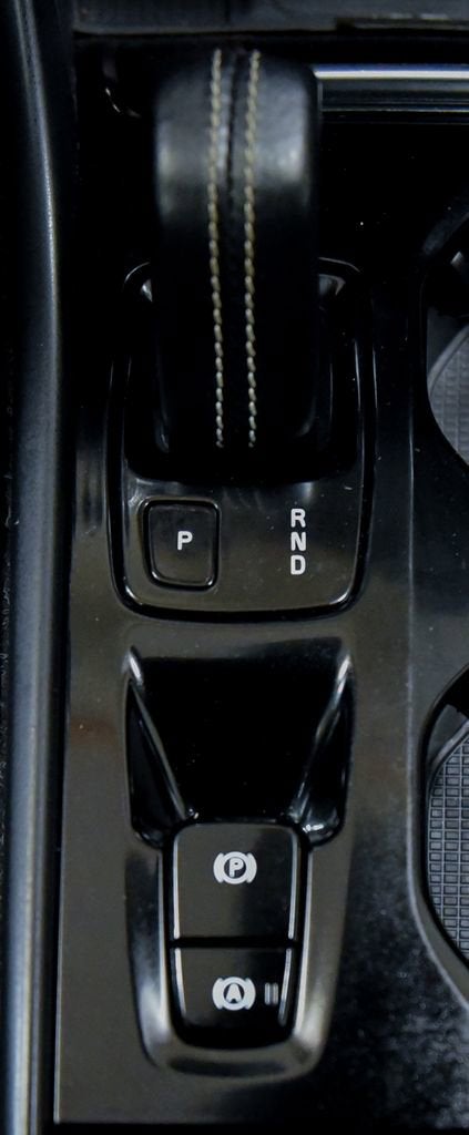 2020 Volvo XC40 R-Design