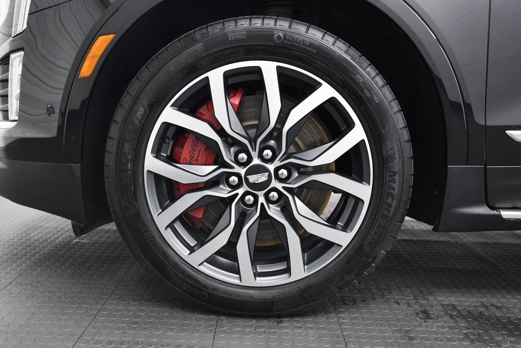 2022 Cadillac XT5 Sport