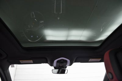 2021 Porsche Macan S