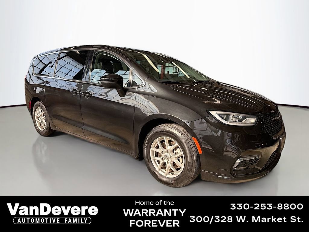 2023 Chrysler Pacifica Touring L