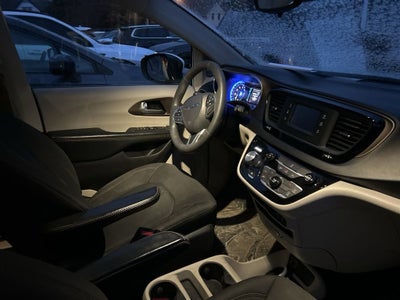 2017 Chrysler Pacifica LX