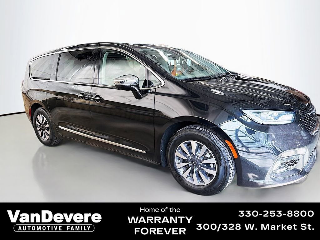 2023 Chrysler Pacifica Hybrid Limited