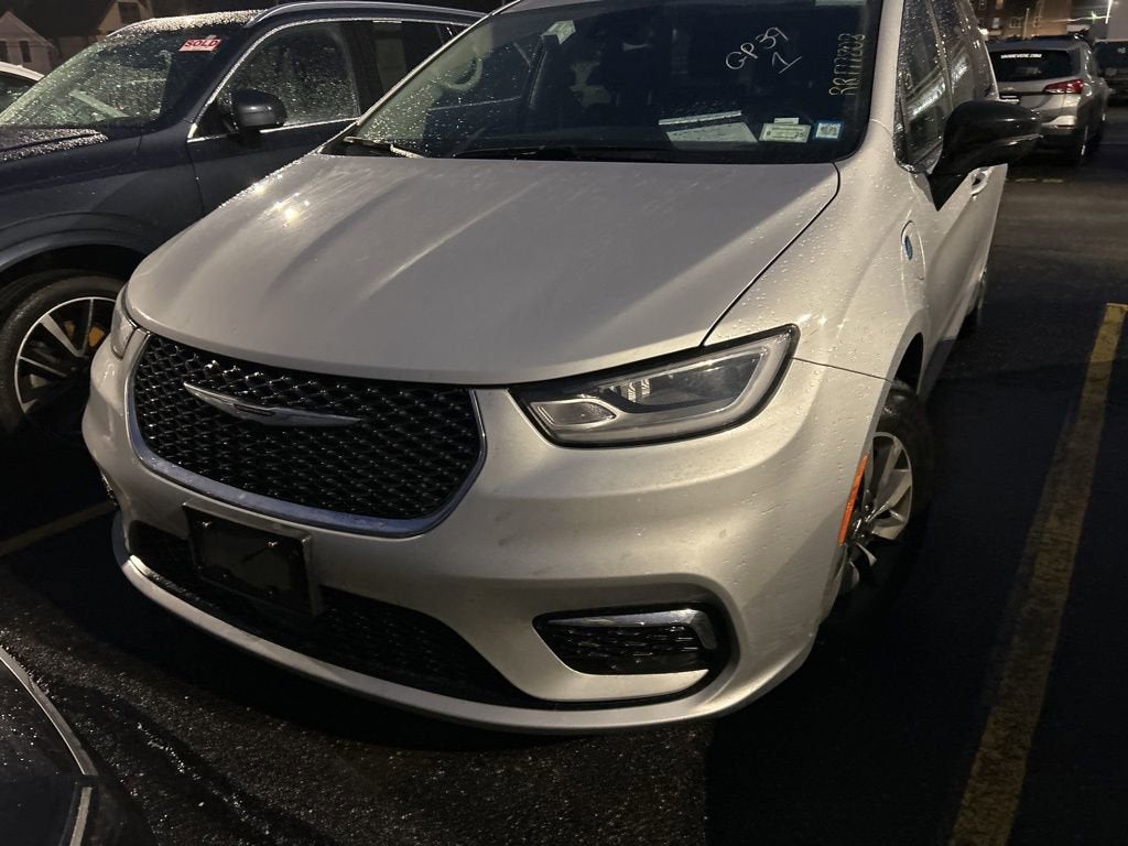 2024 Chrysler Pacifica Hybrid Select