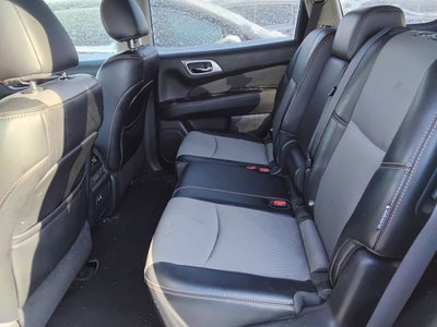 2019 Nissan Pathfinder SV