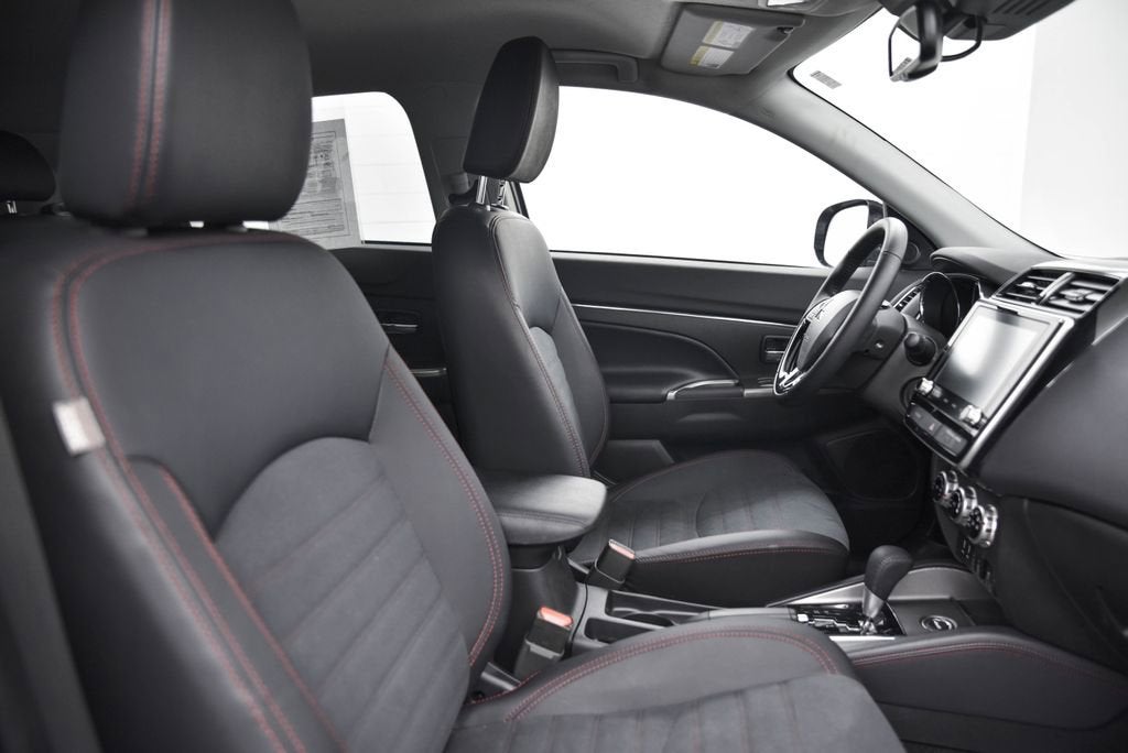 2025 Mitsubishi Outlander Sport S