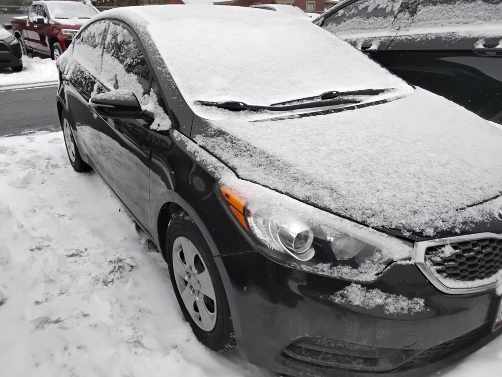 Used 2016 Kia Forte LX with VIN KNAFX4A64G5560551 for sale in Akron, OH