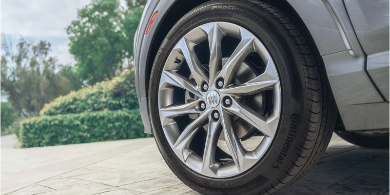 The rim detail of the 2026 Buick Encore GX in Akron, OH